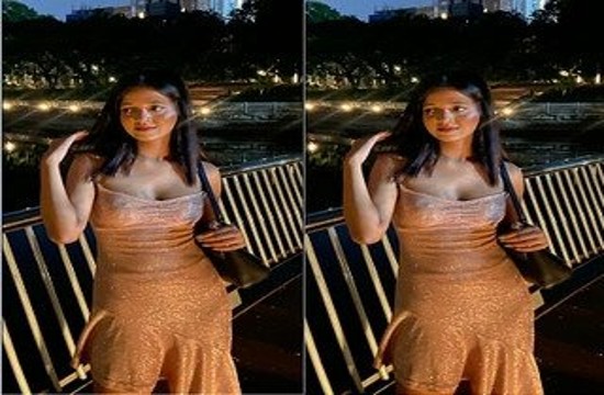 Bangladeshi Beautiful Sexy Girl Showing Ass